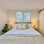 Burleigh Breeze Getaway
