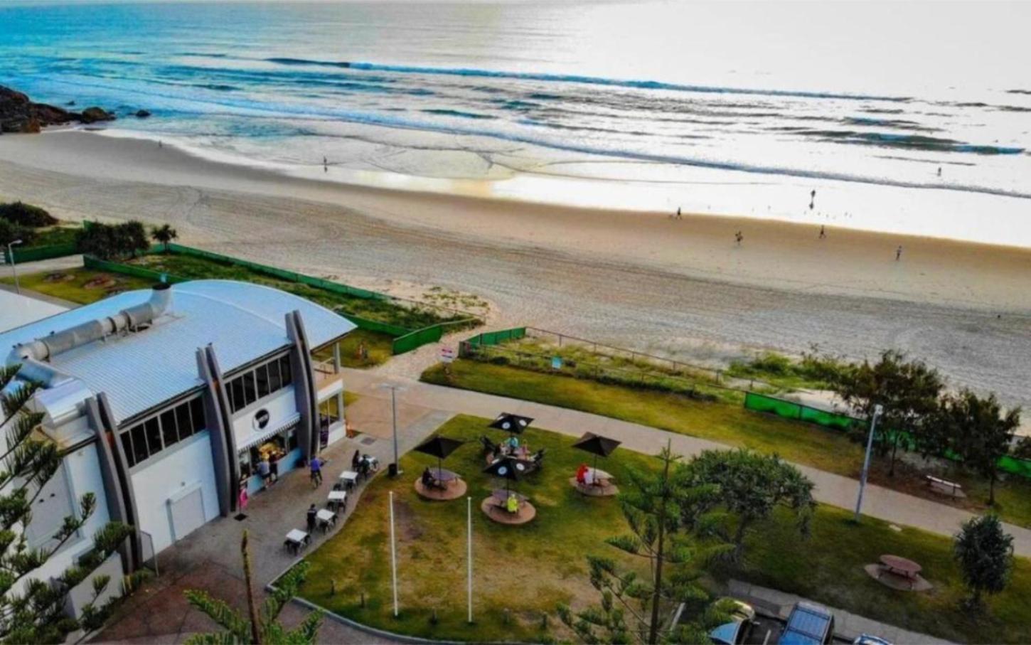 Apartment Burleigh Breeze Getaway