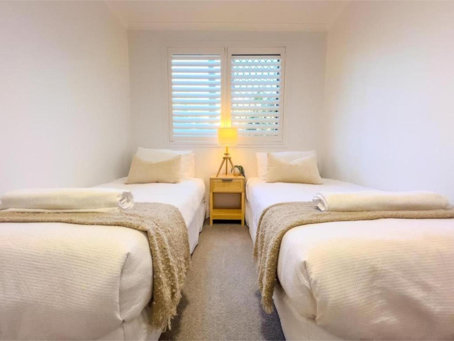 Burleigh Breeze Getaway *